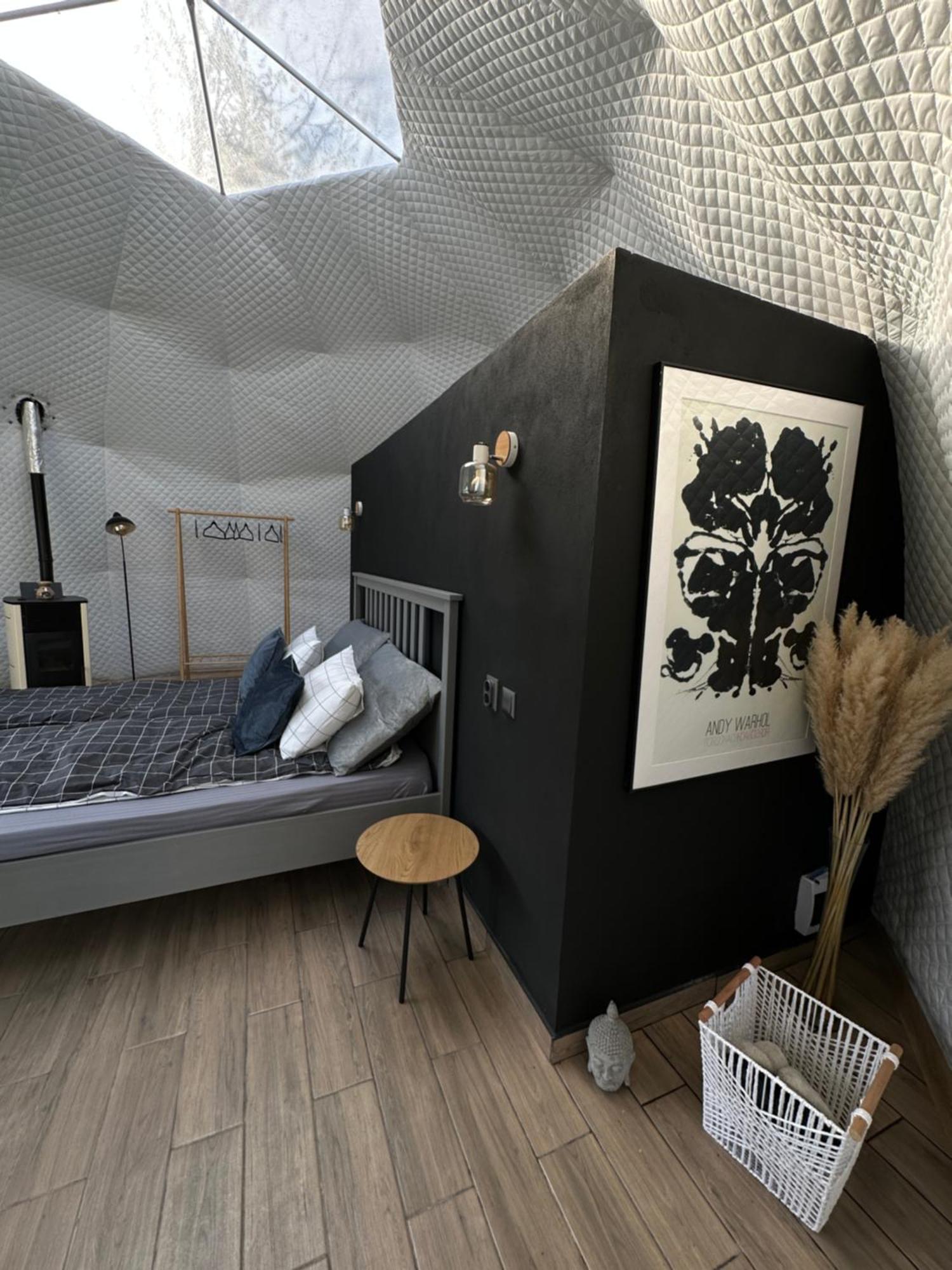 The Frog Glamping Hotel Horezu Luaran gambar