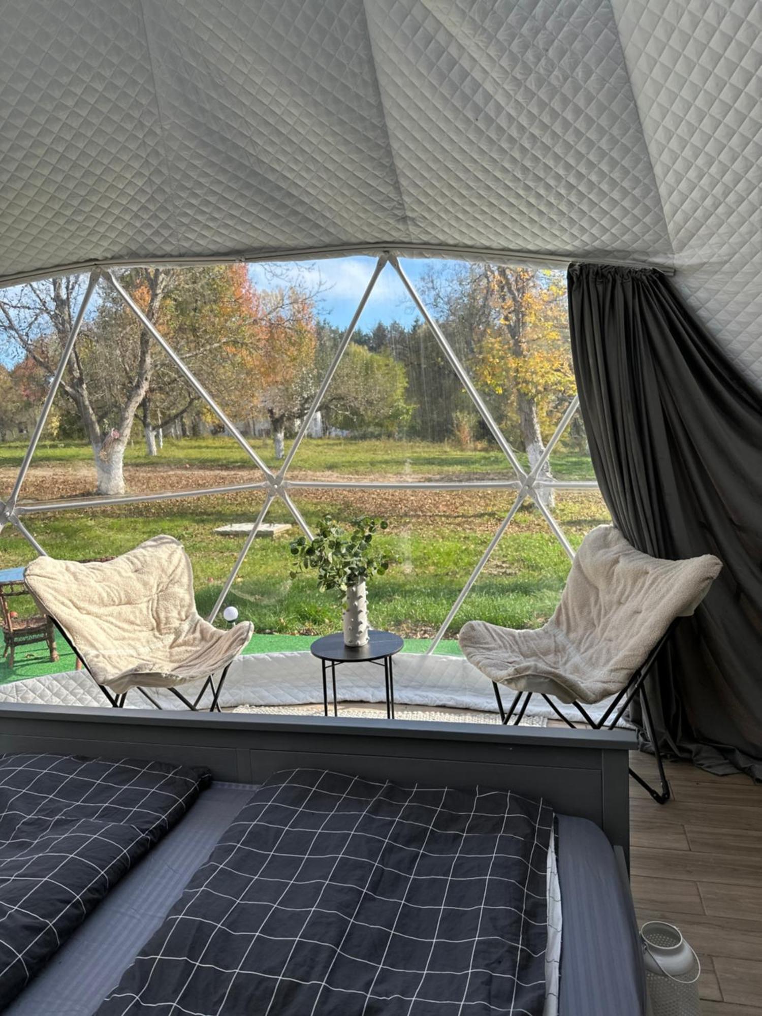 The Frog Glamping Hotel Horezu Luaran gambar