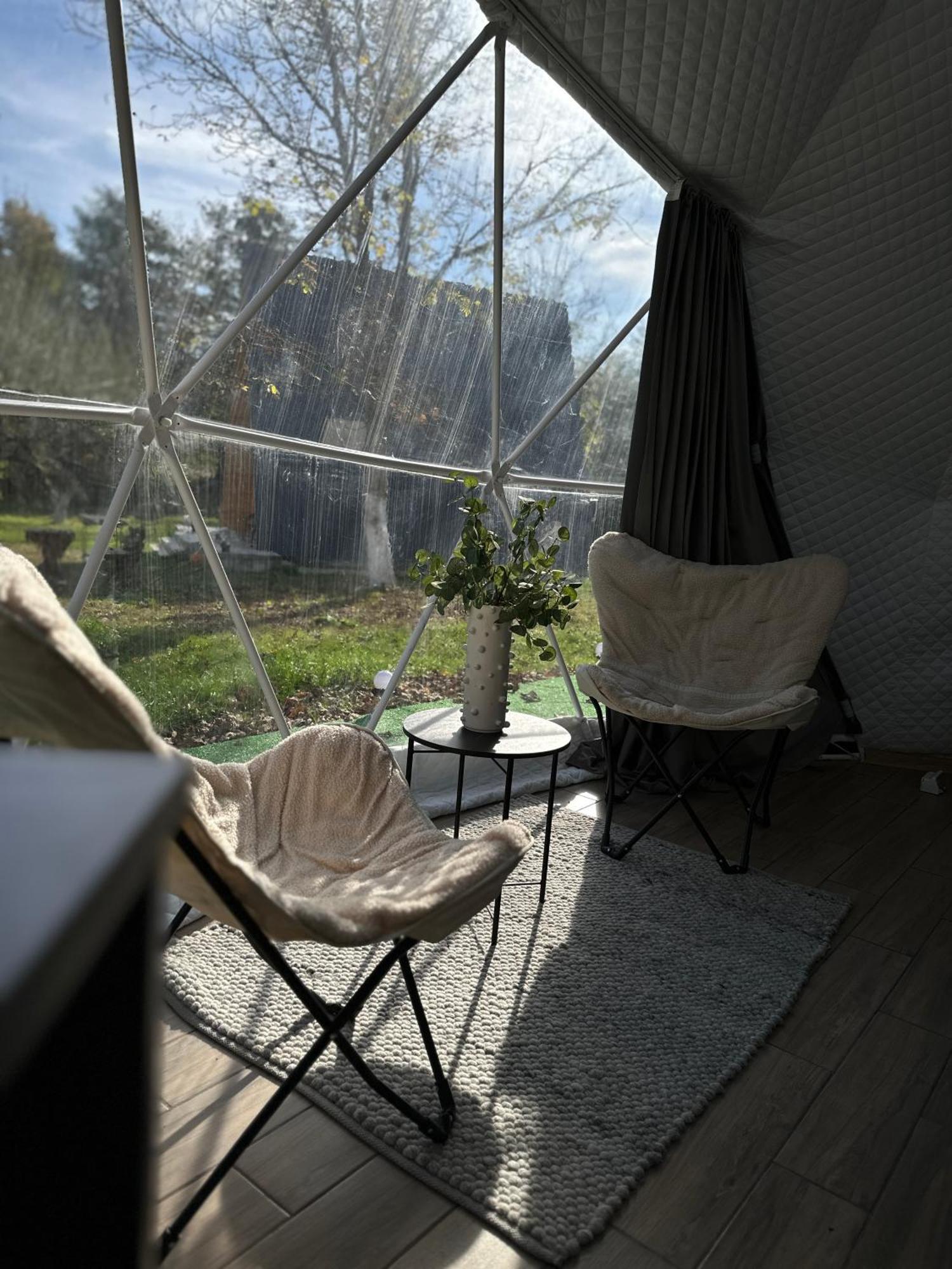 The Frog Glamping Hotel Horezu Luaran gambar