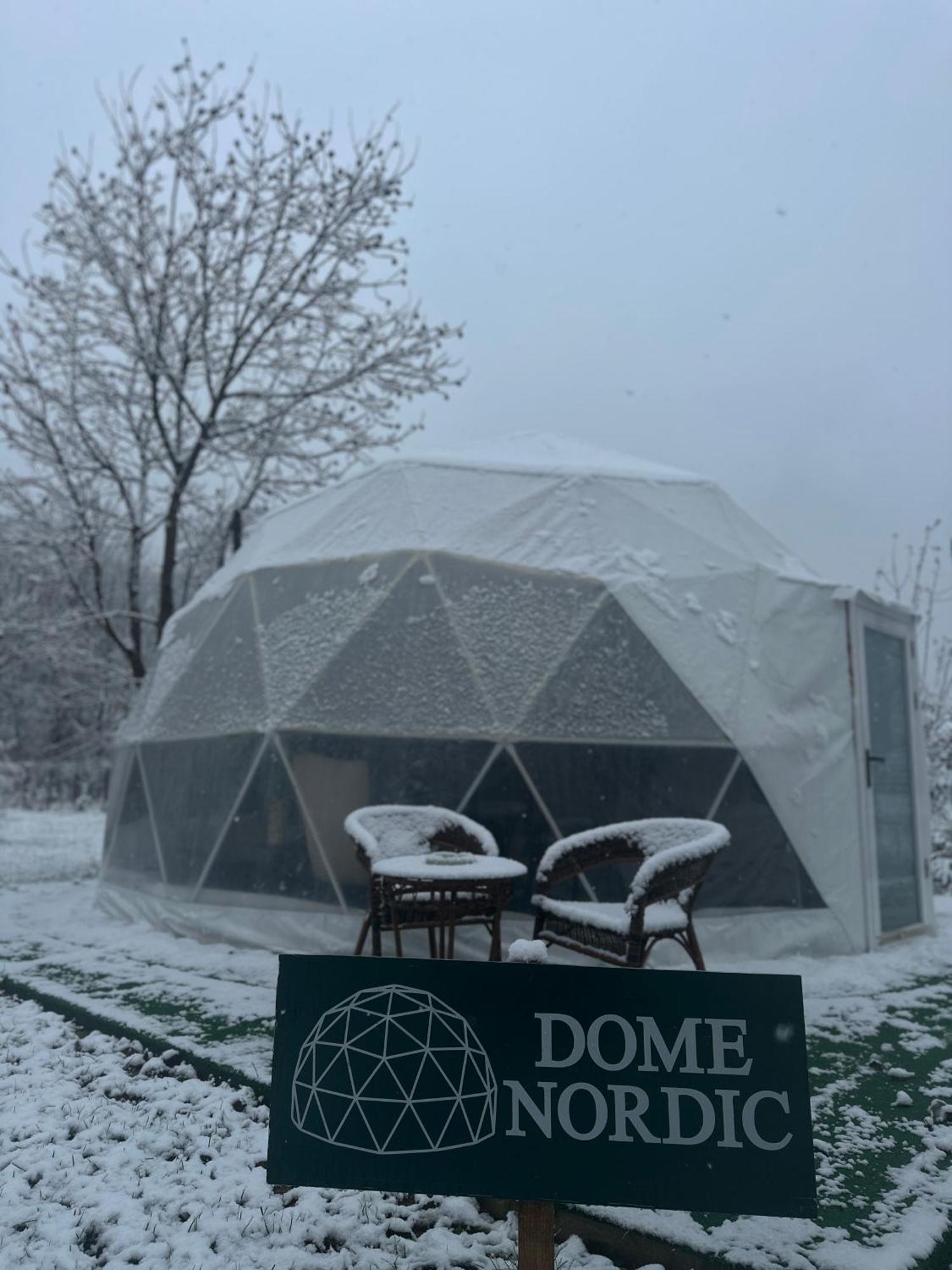 The Frog Glamping Hotel Horezu Luaran gambar