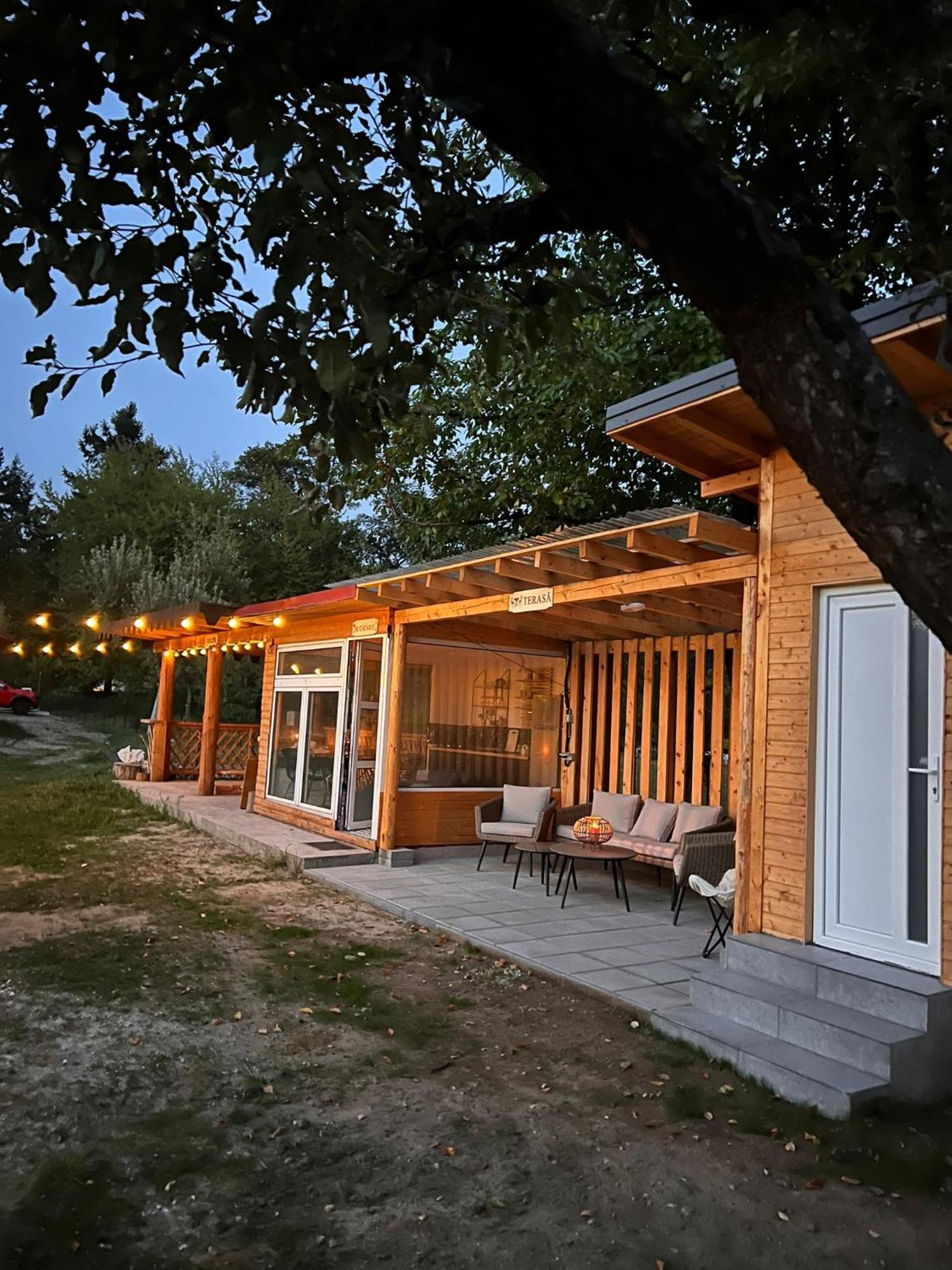 The Frog Glamping Hotel Horezu Luaran gambar