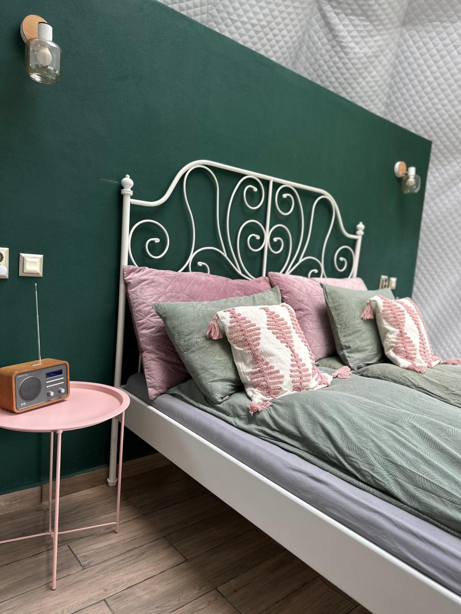The Frog Glamping Hotel Horezu Luaran gambar